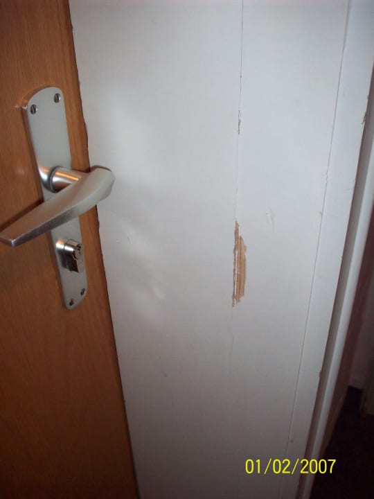 Vermackte Zimmertür Hotel Gasthof Traube