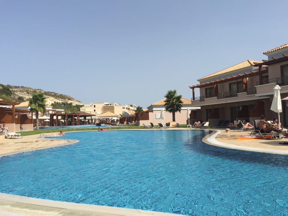 Pool La Marquise Luxury Resort Complex