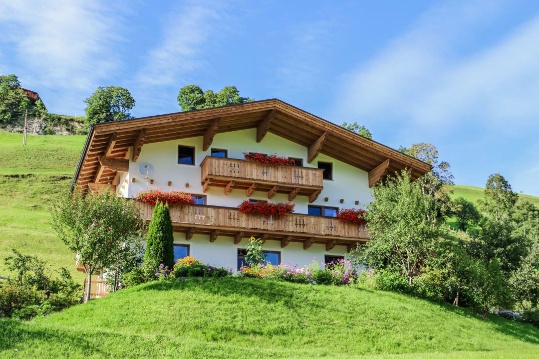 Außenansicht Klausenstein - Gutshof Hollersbach