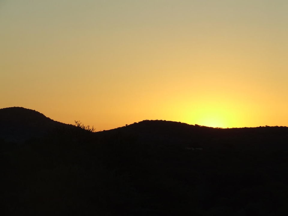 Sonnenuntergang Guest Farm Okumitundu