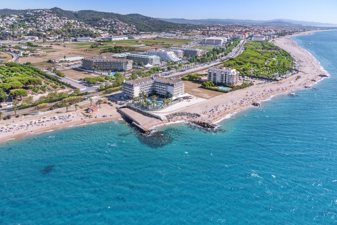 Strand CAPRICI BEACH HOTEL & SPA