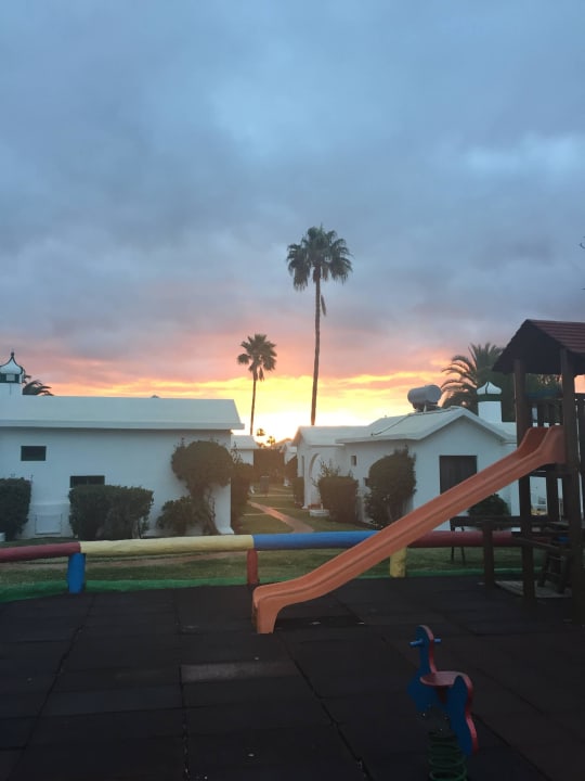 Blick von der Terrasse am Abend Canary Garden Club