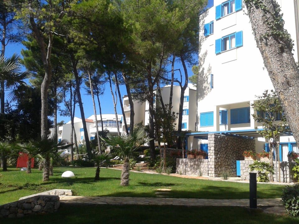 Gepflegter Garten Sunny Krk by Valamar