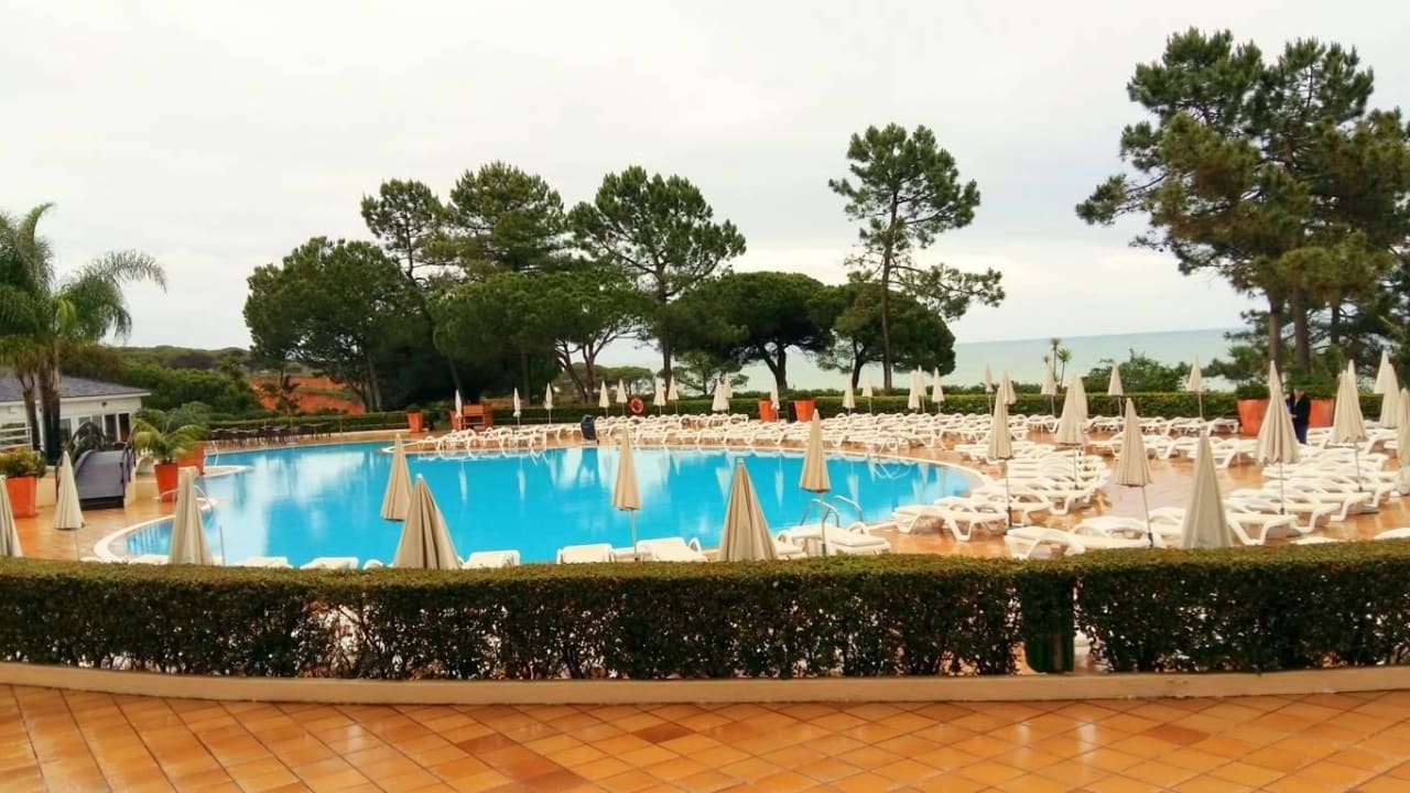 Es wurden keine Liegen reserviert PortoBay Falésia