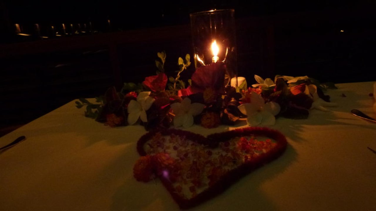 Tischdeko am letzten Abend Kuredu Island Resort & Spa