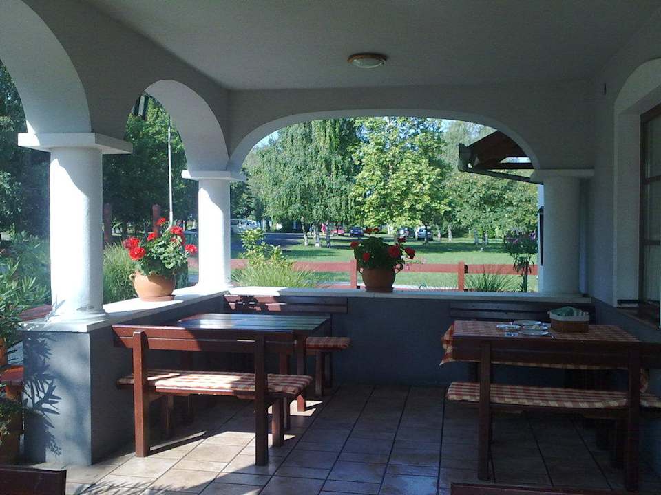 Terrasse! Nyerges Gasthof