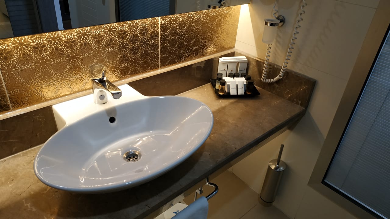 Zimmer Kirman Belazur Resort & Spa