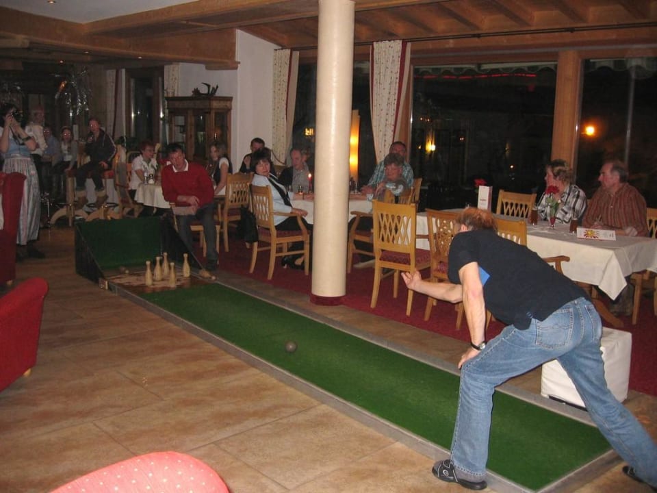 Kegeln im Wintergarten Vitalhotel Sonnenhof