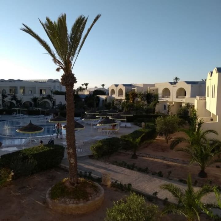Vom Zimmer auf den Ruhepool Djerba Sun Beach Hotel & Spa