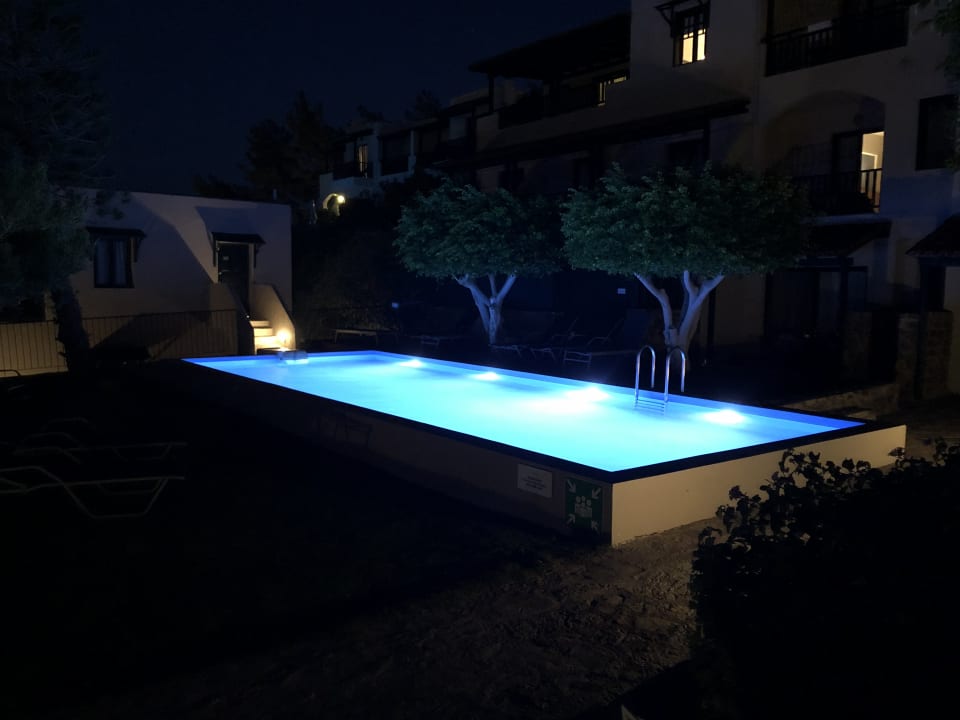 Pool Domes Aulus Elounda All-Inclusive Resort, Curio Collection by Hilton