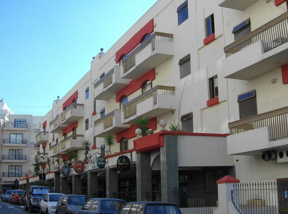 Blick Richtung Eingang San Anton db San Antonio Hotel + Spa