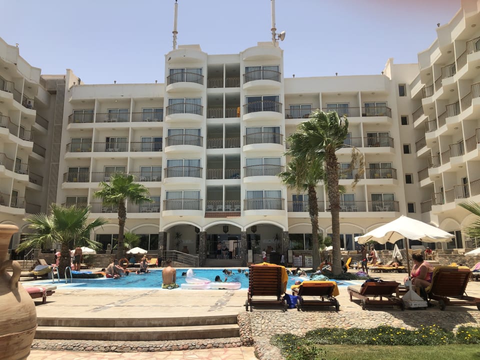 Pool Royal Star Beach Resort