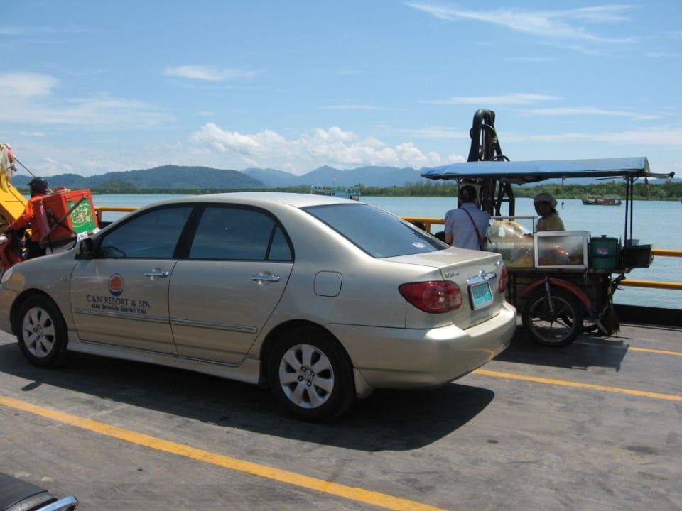 Auf der Fähre C&N Kho Khao Beach Resort