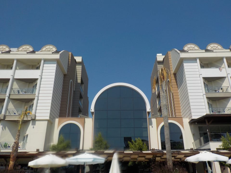 Außenansicht Mary Hotel Side