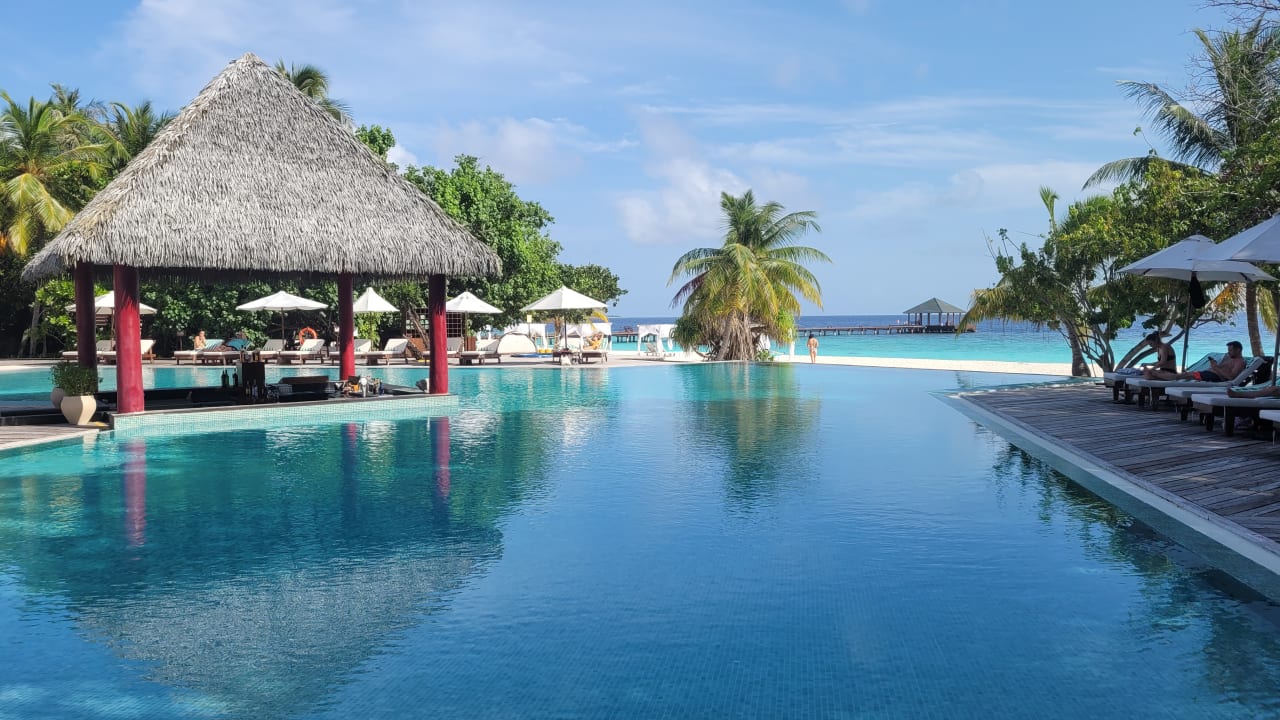 Pool Adaaran Select Meedhupparu Island Resort - Premium All Inclusive