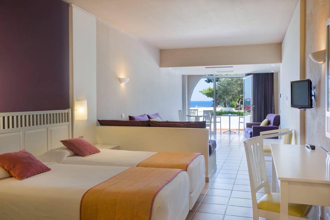 Standard Family Sea View Open Plan alltoura Club Hotel Porto Angeli Beach Resort