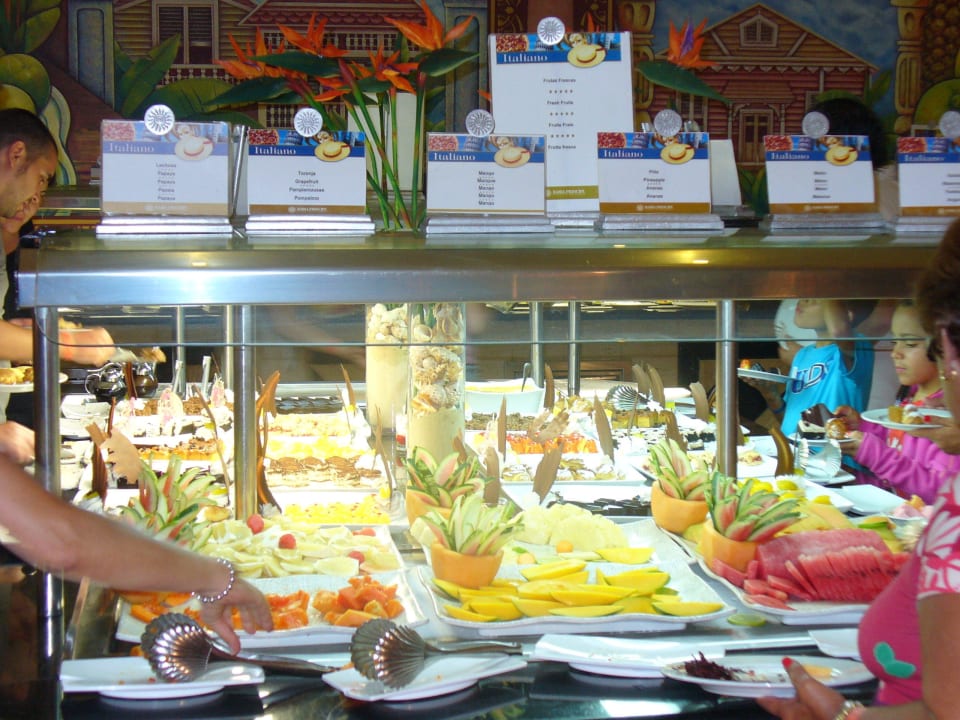 Lecker Nachtischbuffet Bahia Principe Grand El Portillo