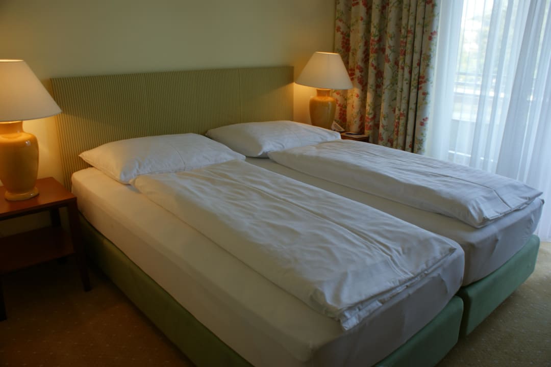 Bequemes Doppelbett Werzers Hotel Resort Pörtschach