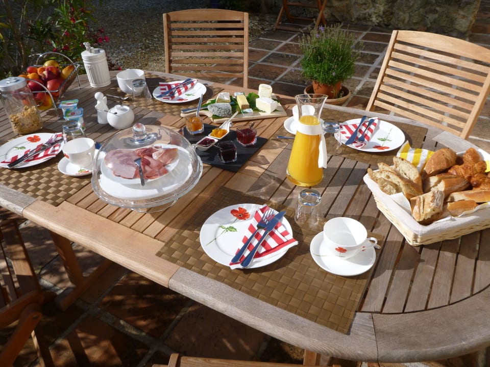 396edeca-f448-3049-98ee-f9d4d8102386