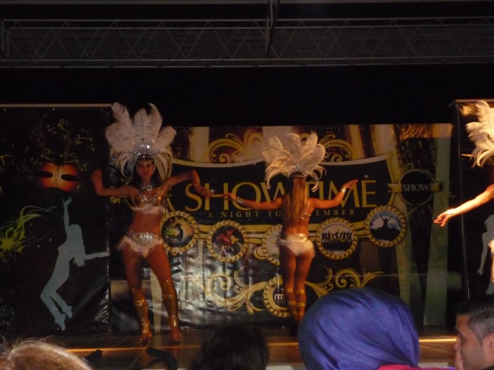 Abendshow Palm Wings Kusadasi Beach Resort & Spa