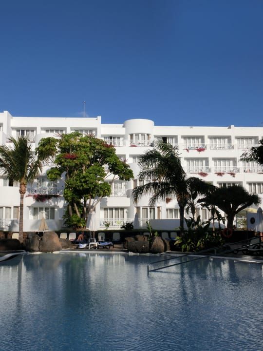 Hotelansicht vom Pool Hipotels La Geria