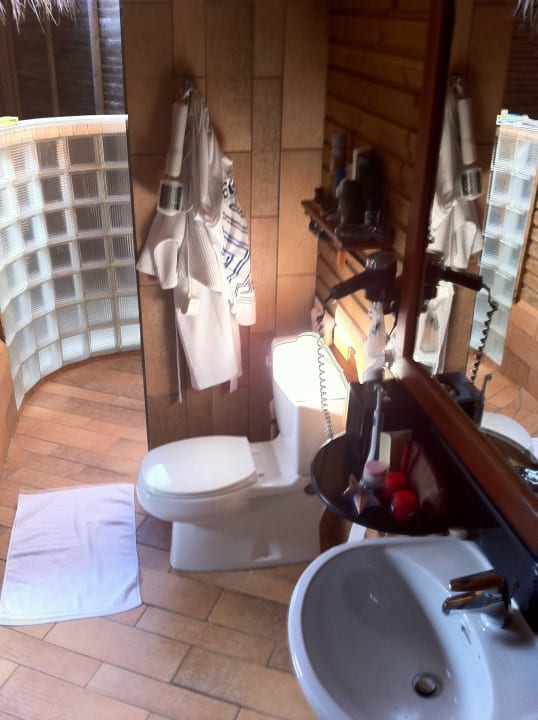 Bad Kuredu Island Resort & Spa