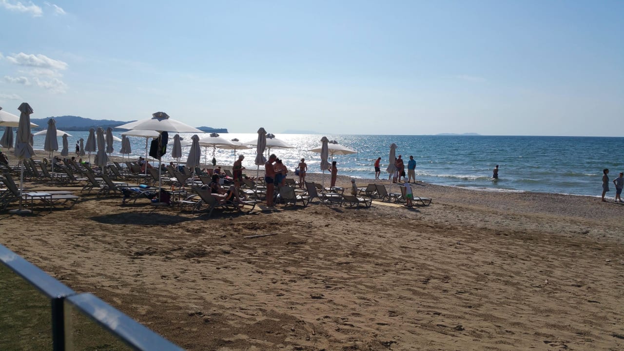 Strand Acharavi Beach Hotel