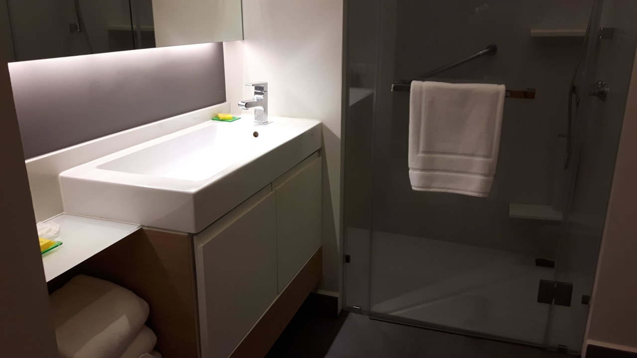 Badezimmer The Andaman Beach Hotel Phuket