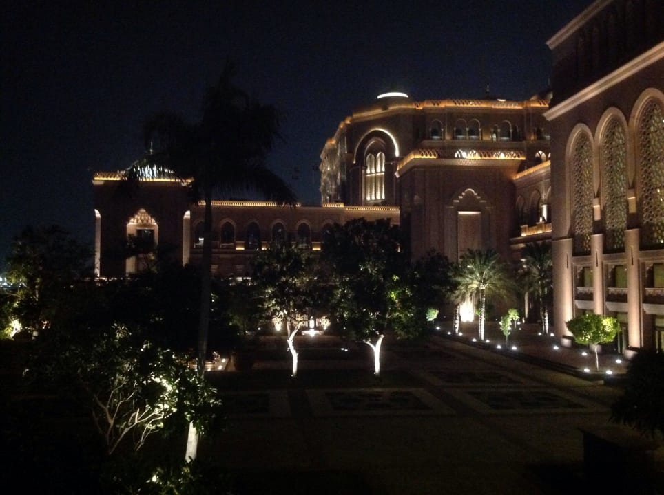 Blick ais dem Zimmer Emirates Palace Mandarin Oriental