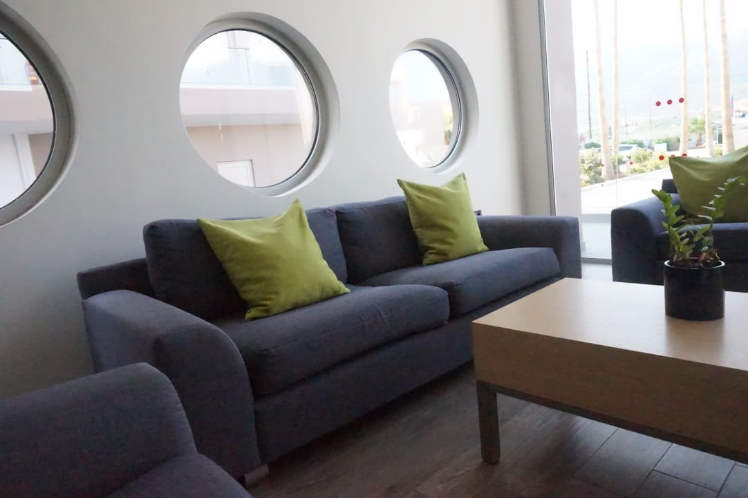 Frische Farben allsun Hotel Carolina Mare