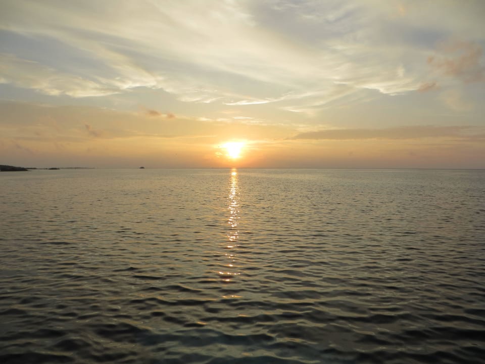 Sonnenuntergang am Strand in Bildern Adaaran Select Hudhuran Fushi - Premium All Inclusive