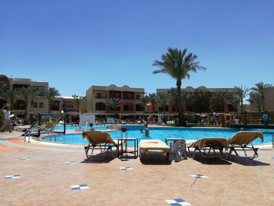 Pool Jaz Makadi Saraya Resort