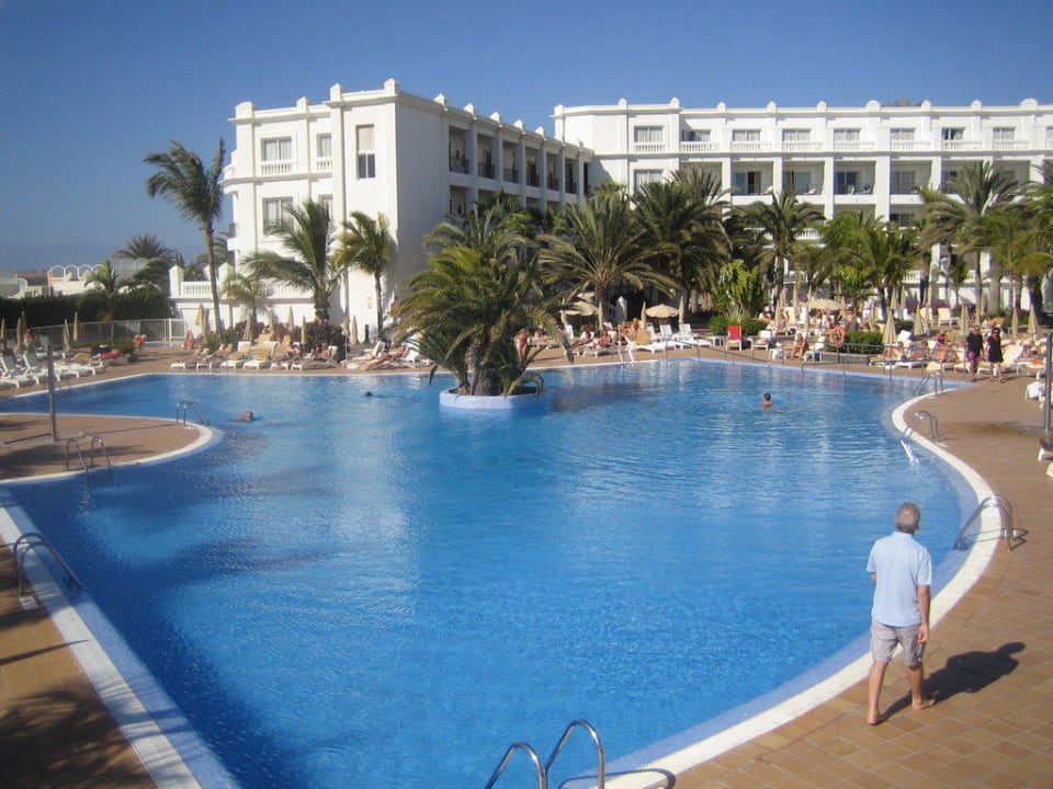 Großer Pool Hotel Riu Palace Maspalomas Adults Only