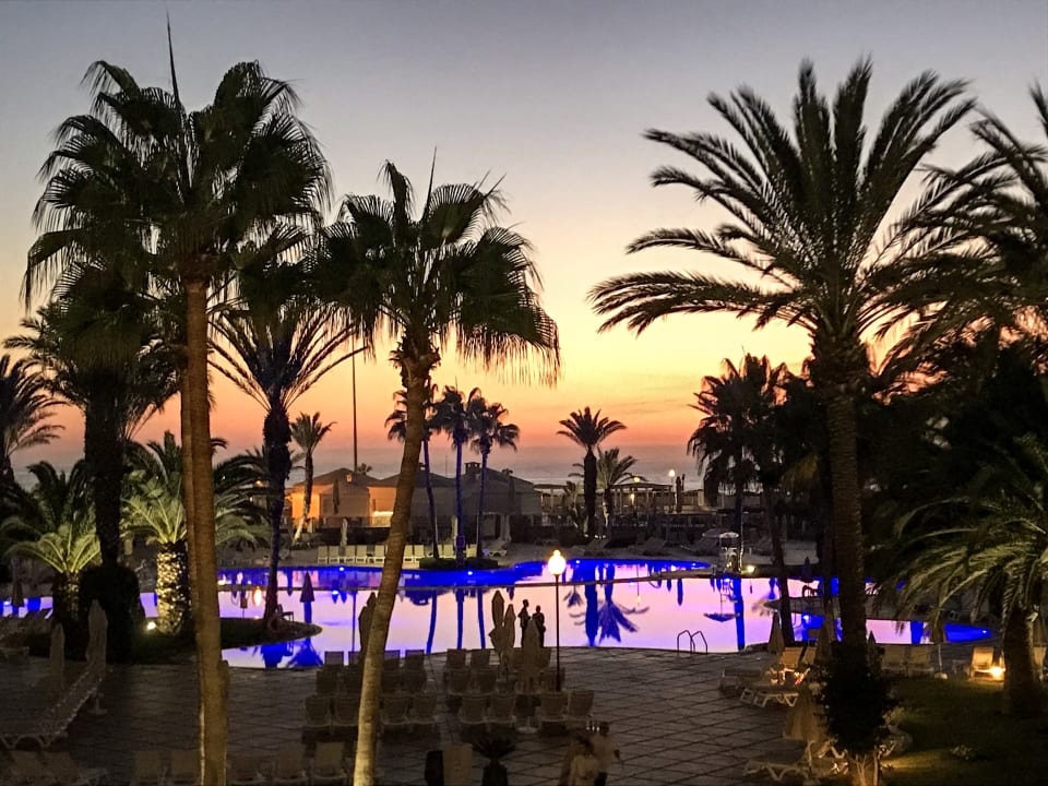 Pool Iberostar Waves Founty Beach