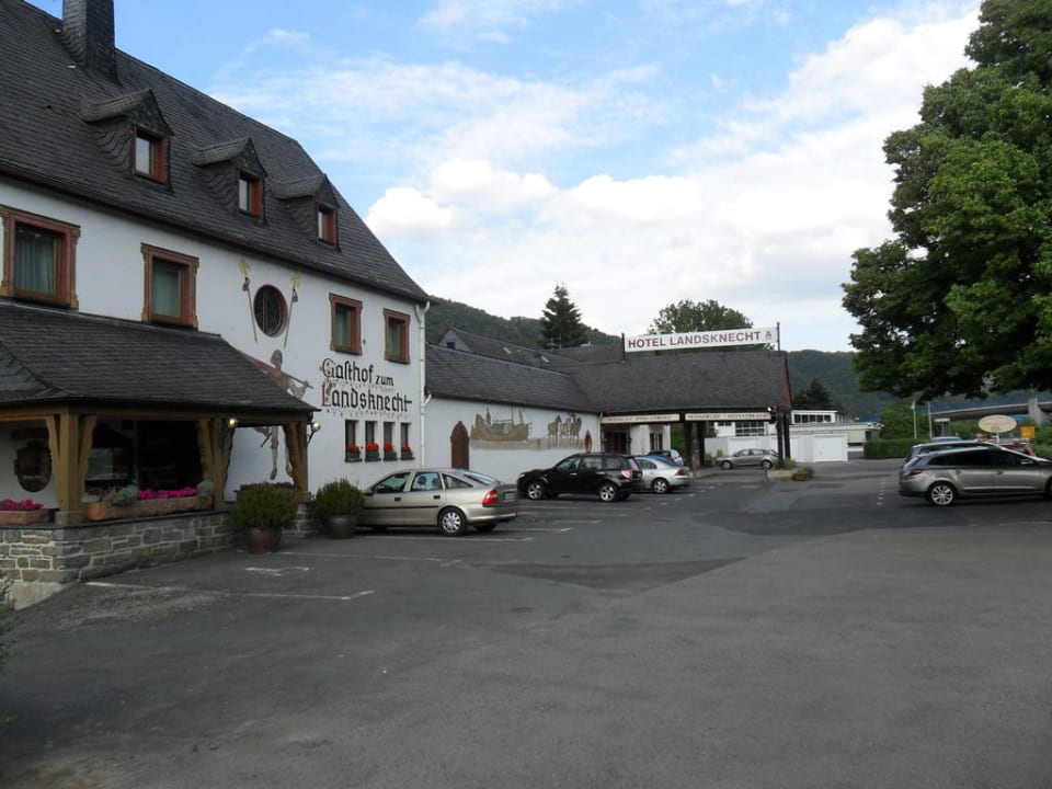 Parkplatz Weinhotel Landsknecht