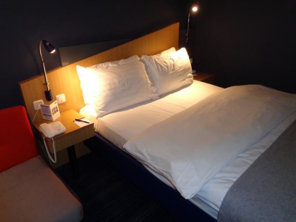 Zimmer Holiday Inn Express Frankfurt - Airport