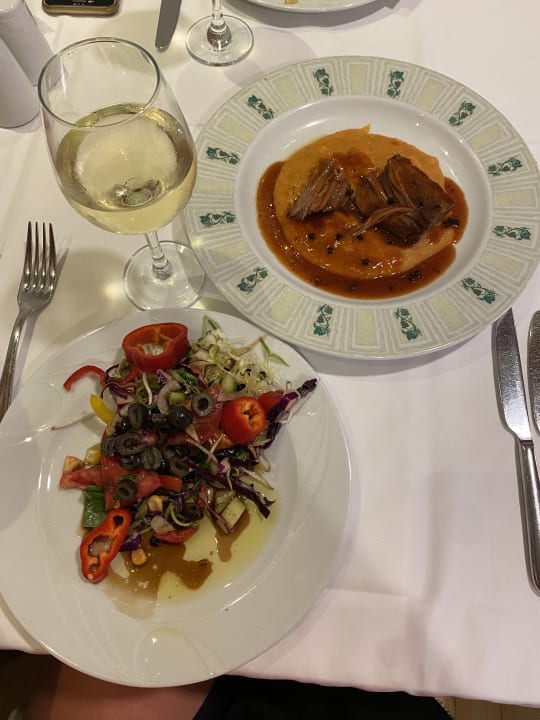 Gastro Xanadu Resort Hotel