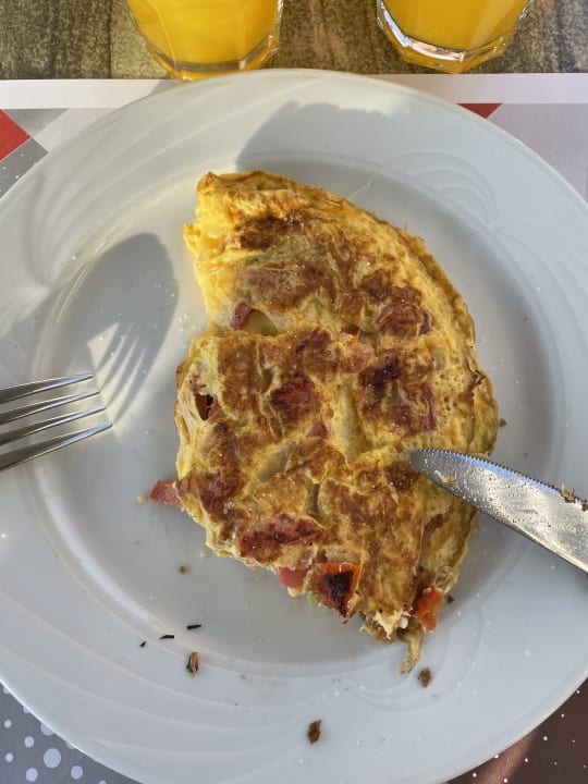 Gastro Saturn Palace Resort Hotel