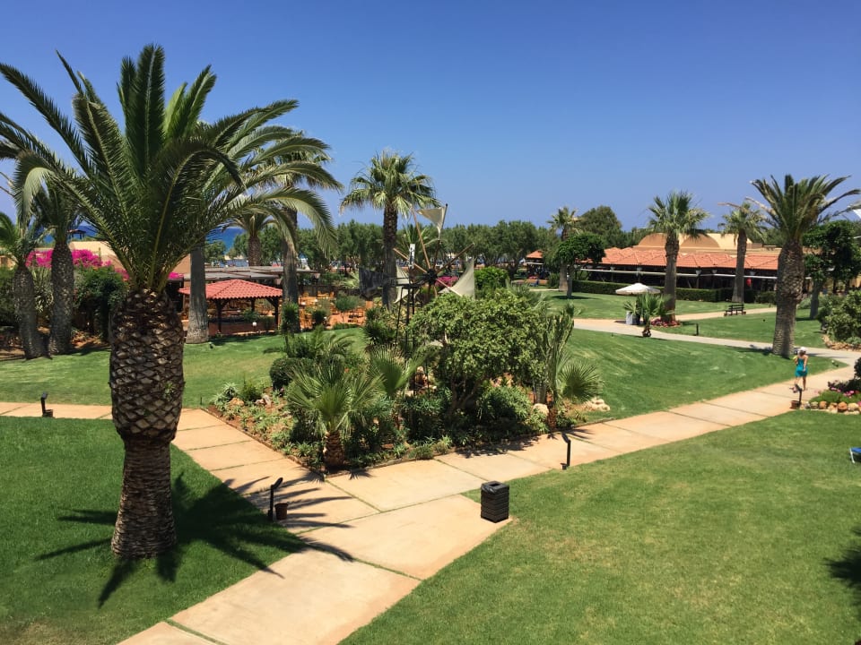 Gartenanlage Anissa Beach & Village