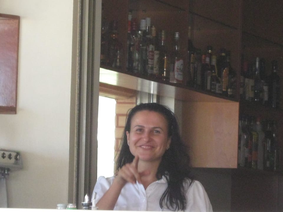 Sie muß man gern haben  Hydramis Palace Beach Resort