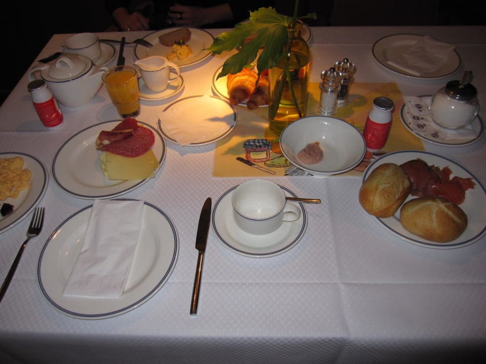 Frühstückstisch Hotel Baltic Stralsund