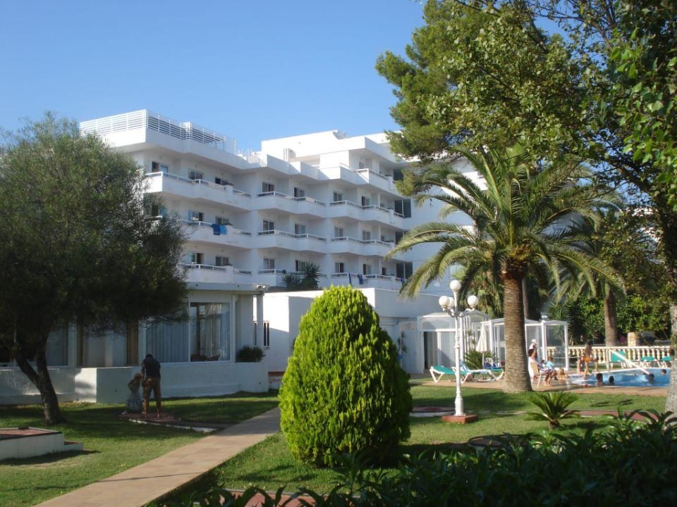 Blick zum Hotel Grupotel Los Principes & Spa