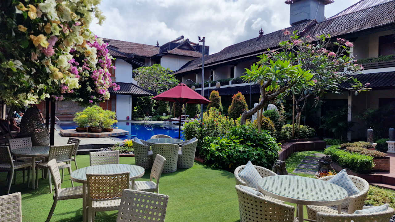 Pool Hotel Ari Putri