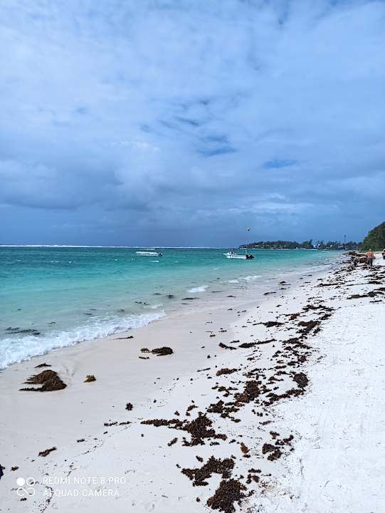 Strand Crystals Beach Resort Belle Mare, a member of Radisson Individuals