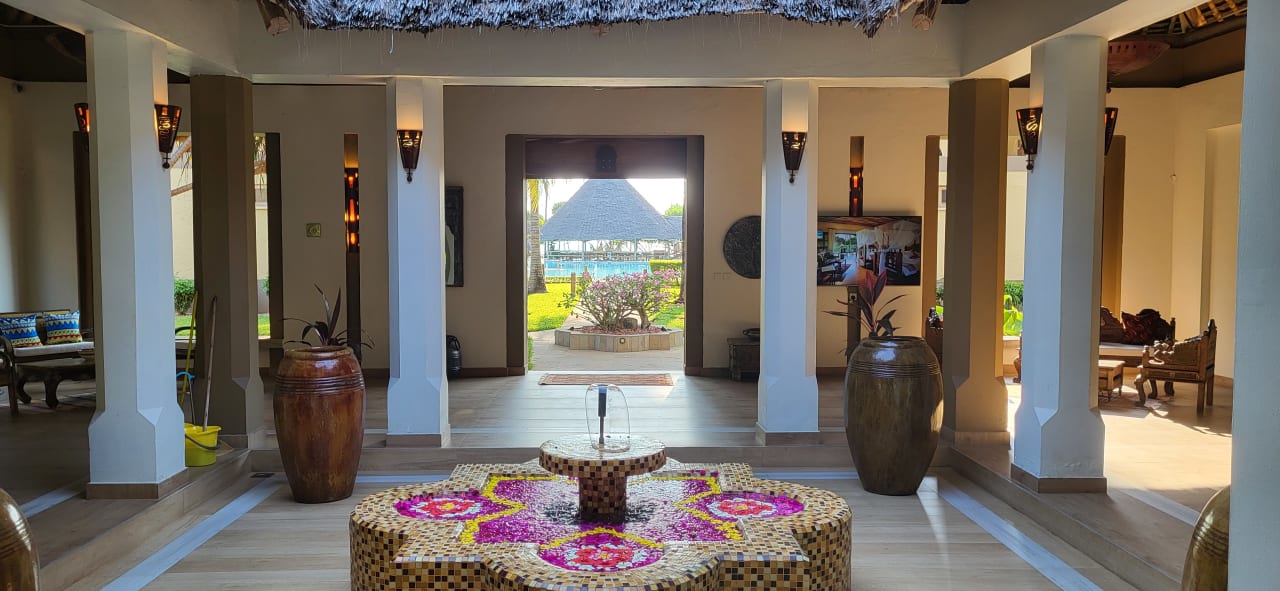 Lobby Neptune Pwani Beach Resort & Spa