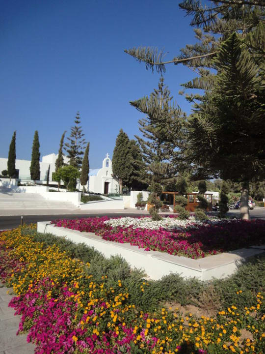 Einfahrtsbereich des Hotels TUI BLUE Oceanis Beach and Spa Resort