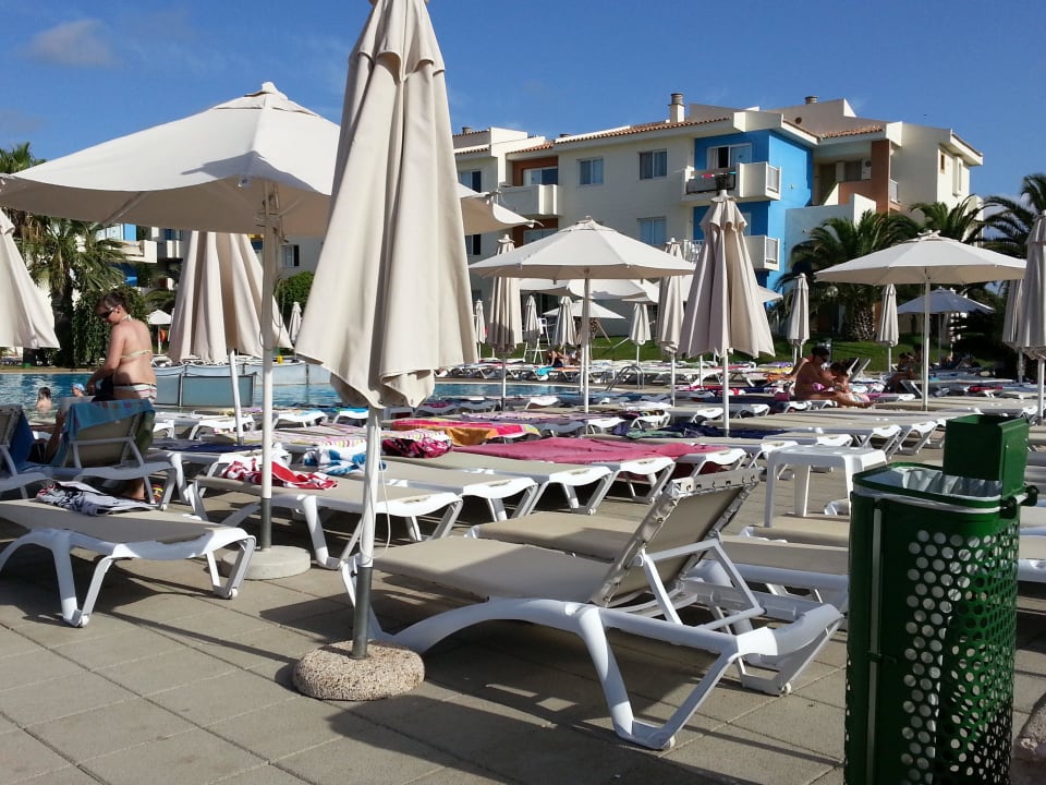 Pool blau punta reina