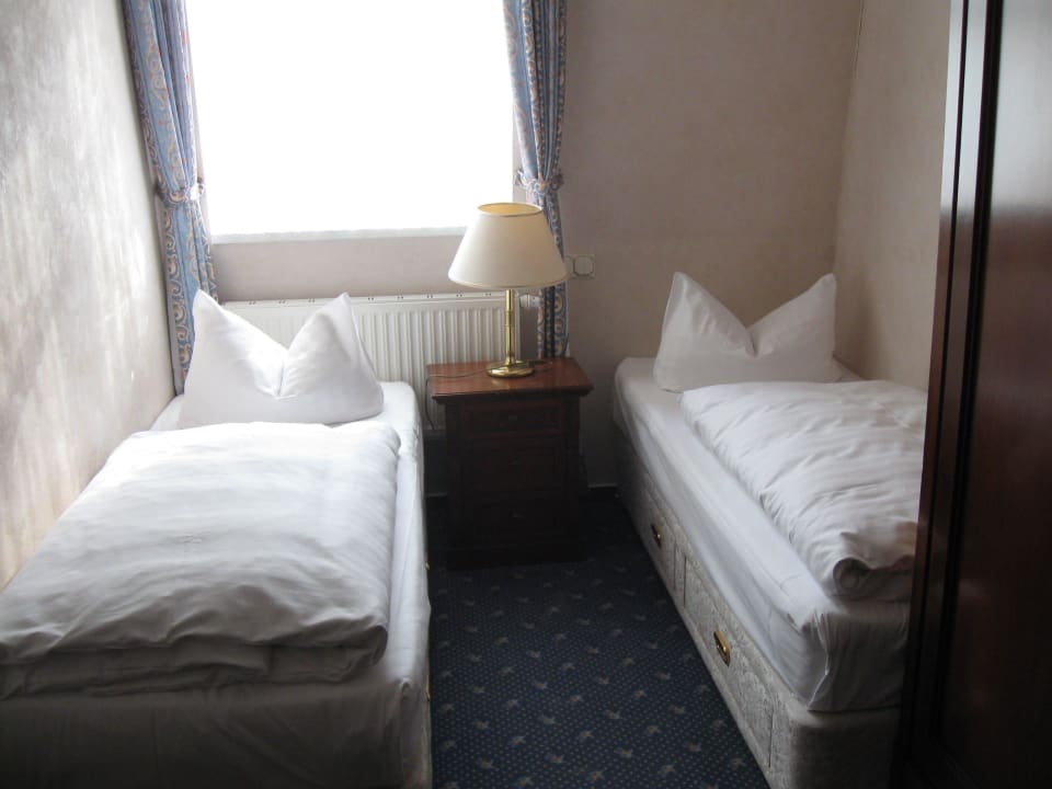 1.Schlafraum mit 2 Betten Villa Sommerfreude