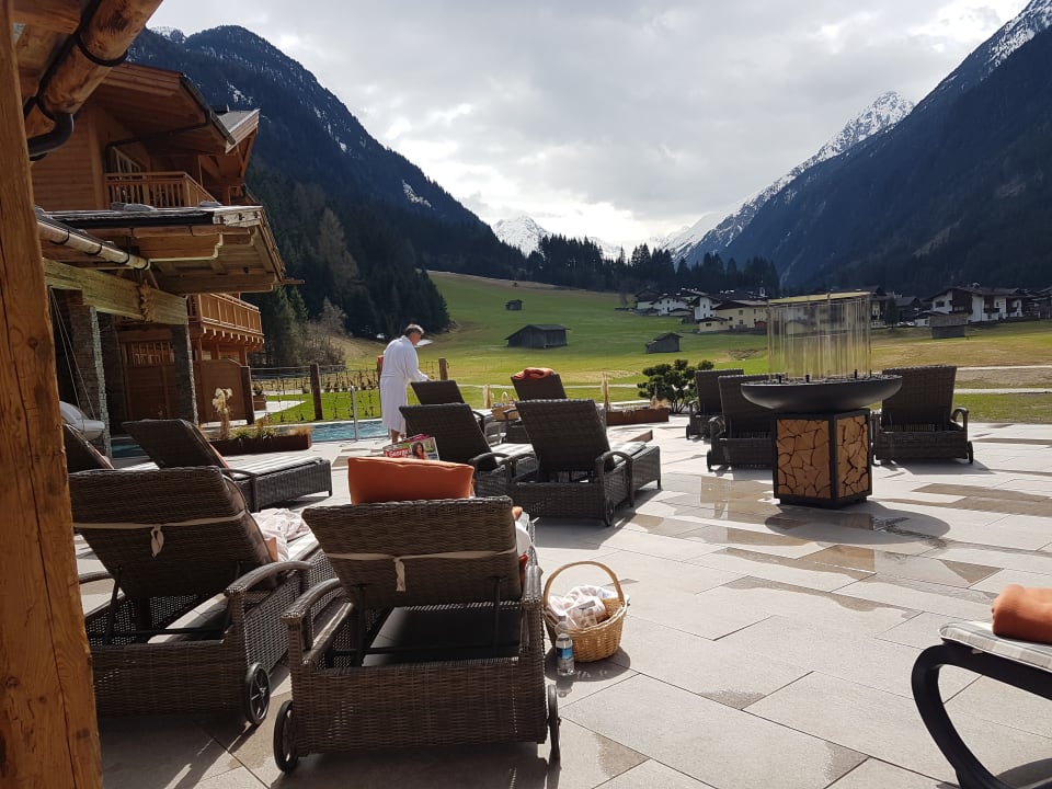 Pool Vitalhotel Edelweiss