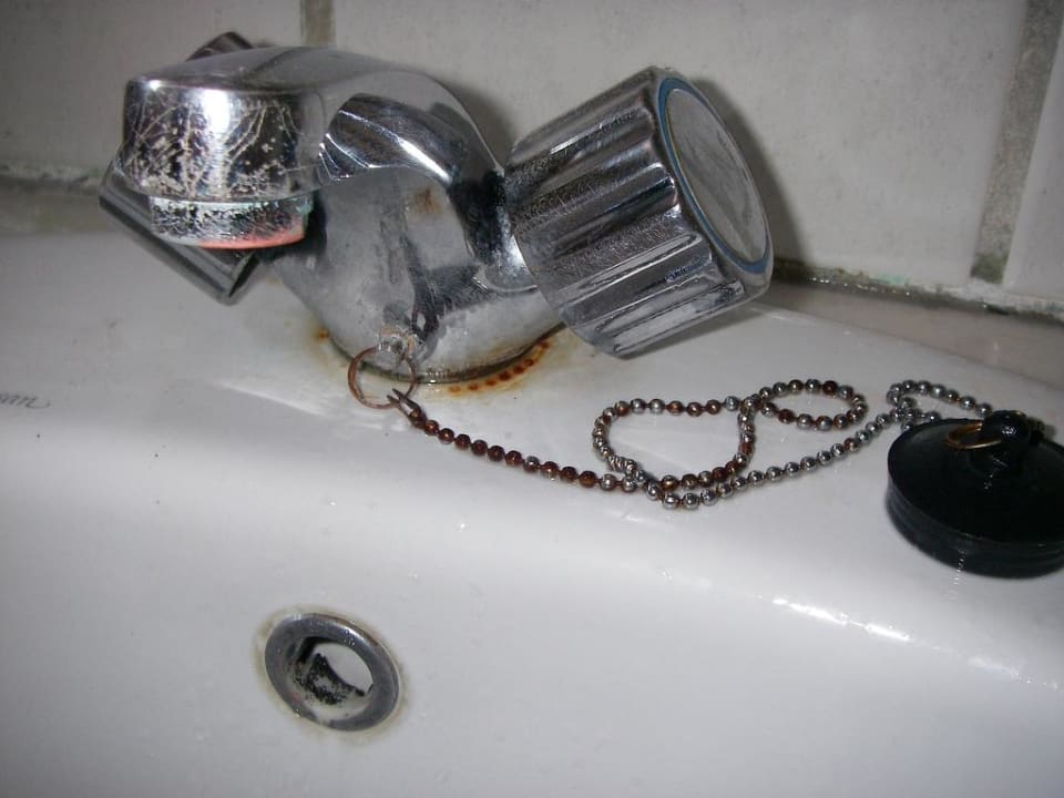 Rostiger Wasserhahn Mitsis Rodos Village